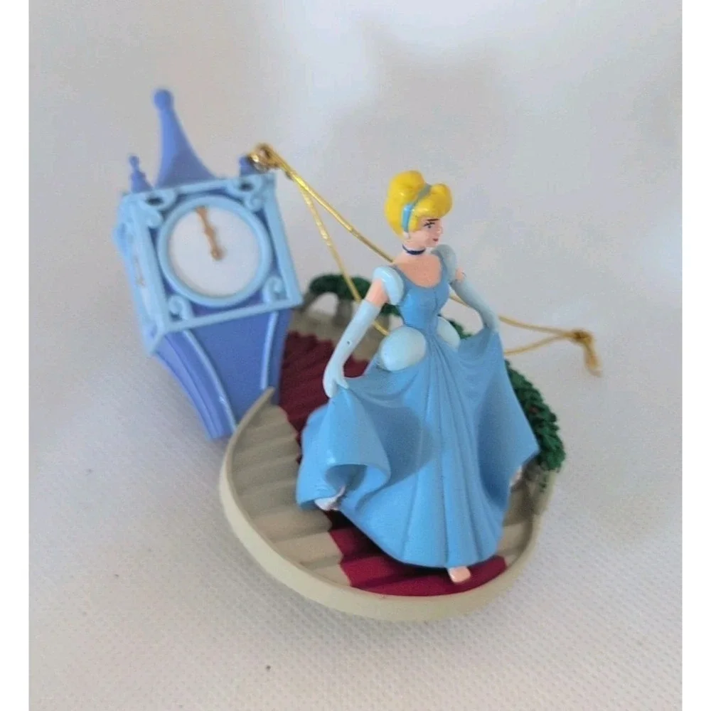 Disney Classic Princess Cinderella on Stairs Clock Enesco Ornament Moves Up Down